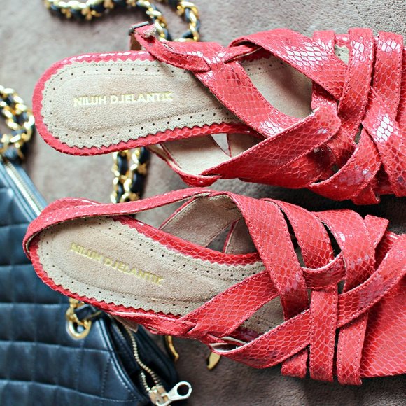 RED PUMP - Picture 11 of 11